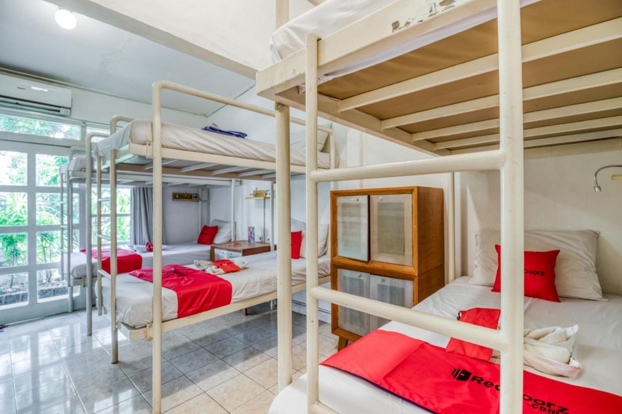 Reddoorz Hostel @ Kotagede Γιογκιακάρτα Εξωτερικό φωτογραφία